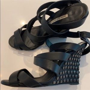 Manolo Blahnik black  Leather Wedges in Size 8.5/38.5.Pre-owned